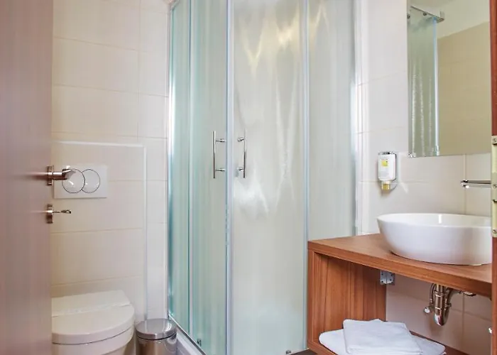 Delalut Hotel Ravne na Koroskem